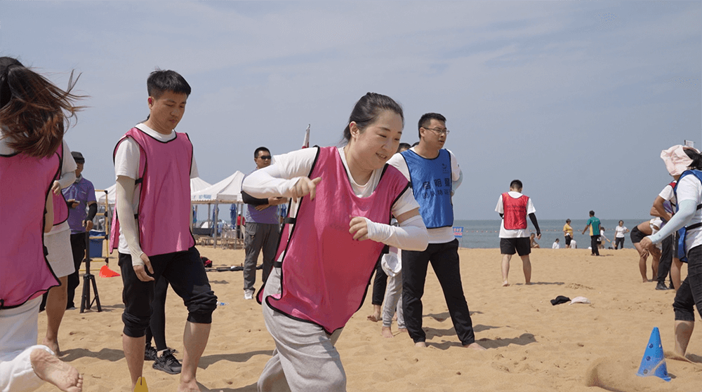 披荊斬棘無畏懼 乘風破浪向前沖(圖10)